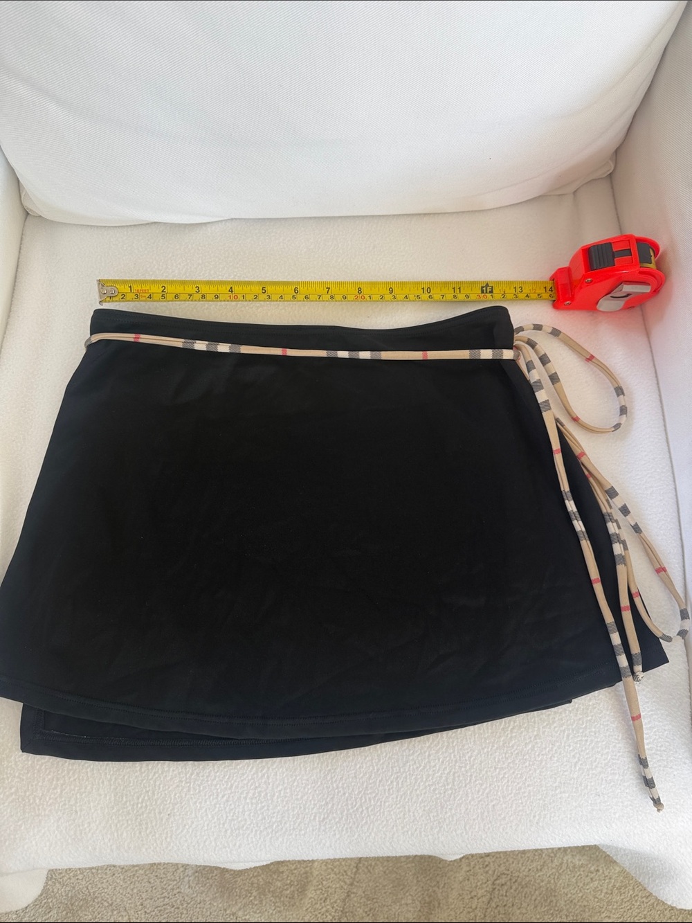 Burberry Black swimsuit cover up wrap skirt with Signature Check Side Tie (Small - Picture 5 of 10